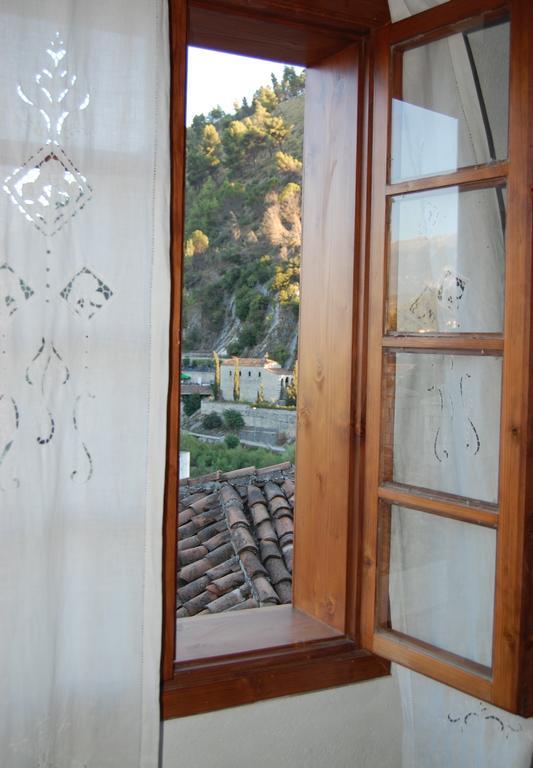 Guesthouse Alvaro Kadiu Berati Exterior foto
